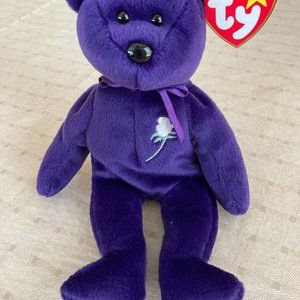 RARE! 1997 TY Beanie Baby Princess ,The Bear Diana